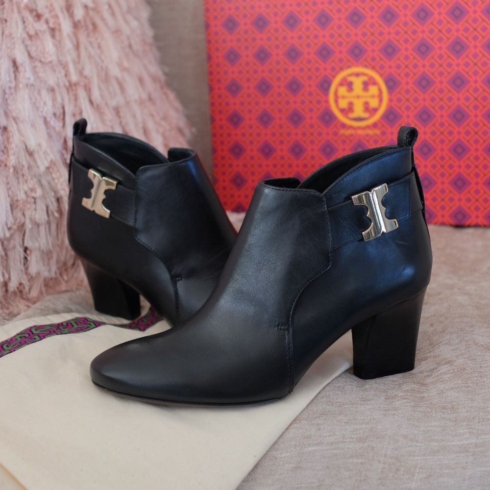 🚨 SOLD Tory Burch Gemini Link Booties